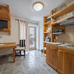 Mini-hôtel Hisa Vina Cuk
