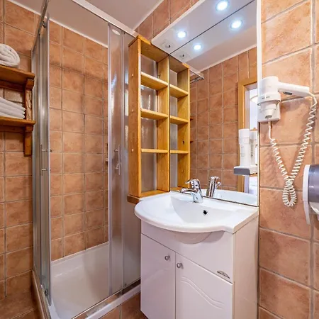Inn Hisa Vina Cuk Lendava