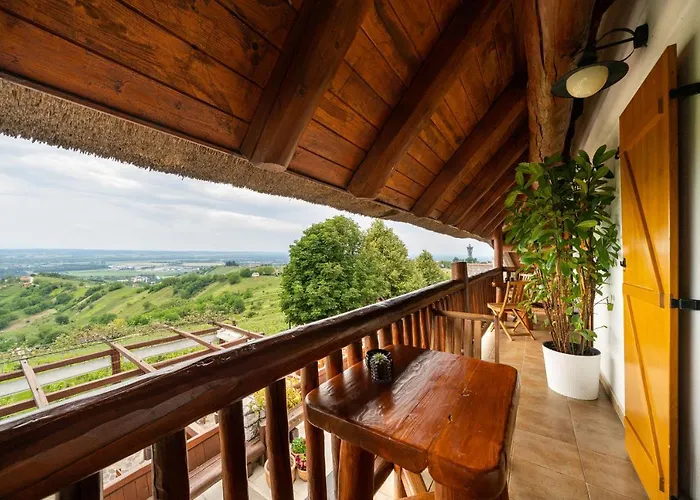 Hisa Vina Cuk بيت ريفي ليندافا