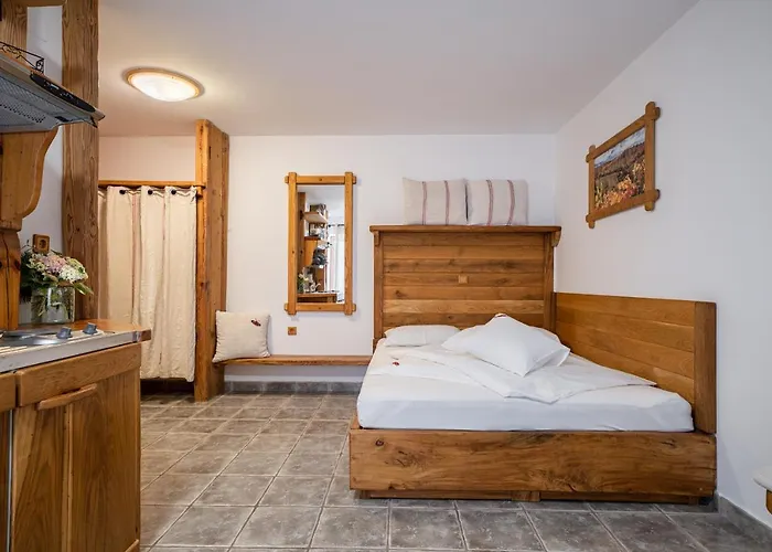 Hisa Vina Cuk * ليندافا