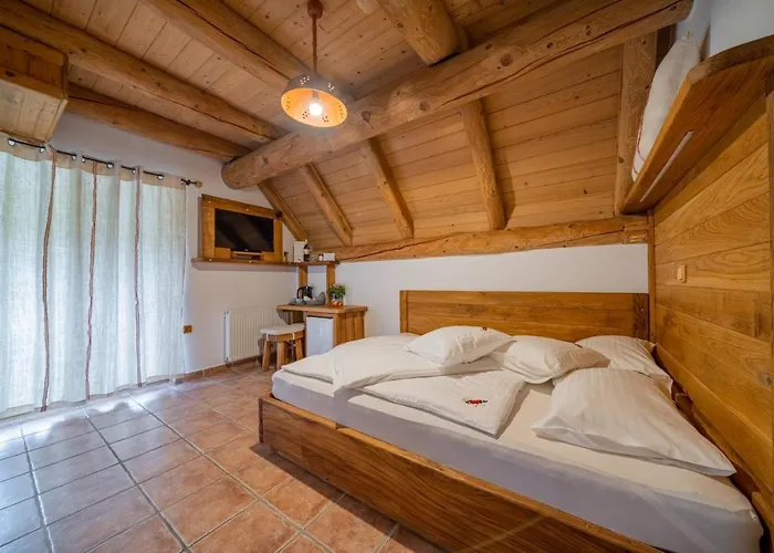 بيت ريفي Hisa Vina Cuk