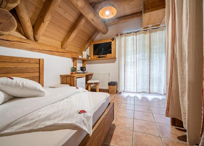 gostionica Hisa Vina Cuk *